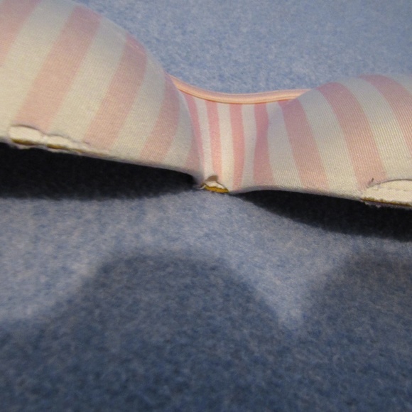 VS 32C Bra Bundle - Picture 7 of 10